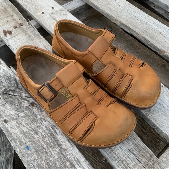 Birkenstock Shoes - Birkenstock 38 tan leather fisherman sandals